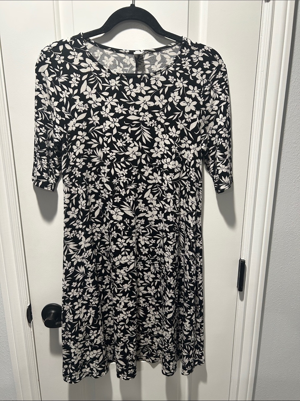 Old Navy Black and White Floral Midi Dress